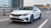  Is it possible to compare Toyota Camry and Kia Optima?