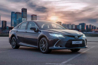 Toyota Camry 2022 overview: equipment and prices, new body photo