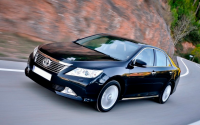 How is the old Toyota Camry XV50 better than the new XV70?