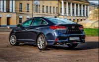 Hyundai Sonata or Toyota Camry - whose choice should I make?