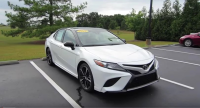 Review: Toyota Camry SE 2.5L - 2018 what features?