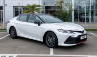 Talking about the restyled 2021 Toyota Camry, what's new? Motors and boxes. Review.