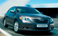 The eternal business class debate: Nissan Teana or Toyota Camry?