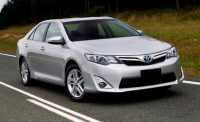 What are the technical specifications of the 2012 Toyota Camry V50?