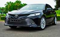 What are technical specifications of Toyota Camry 2019?
