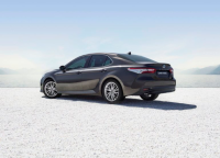 Toyota Camry Hybrid test drive: when electricity is 'for' acceleration and 'against' consumption