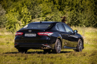 Toyota Camry vs Hyundai Sonata: 2021 comparison test