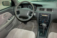 What are the features of a 1997 - 2001 Toyota Camry?